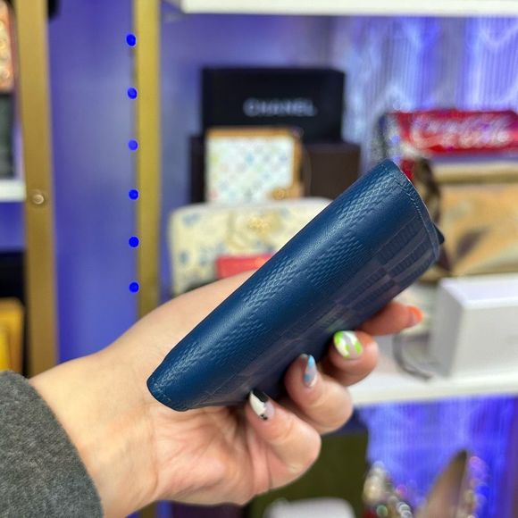 LOUIS VUITTON Damier Infini Multiple Wallet Neptune - Picture 12 of 14